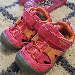 OshKosh toddler sandals/water shoes